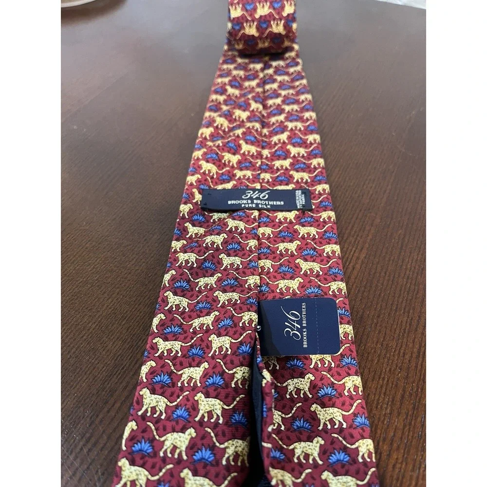 Brooks Brothers 346 Pure Silk Red‎ Jaguar Print Tie 58